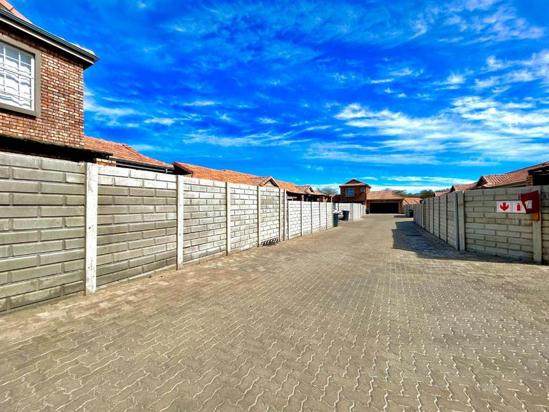 To Let 2 Bedroom Property for Rent in Ngwenya River Estate North West